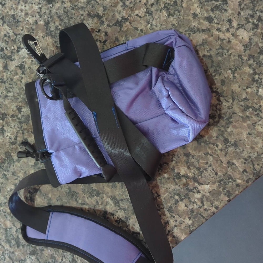 Arca Purple and Black Hydro Carrier - Picture 4 of 5
